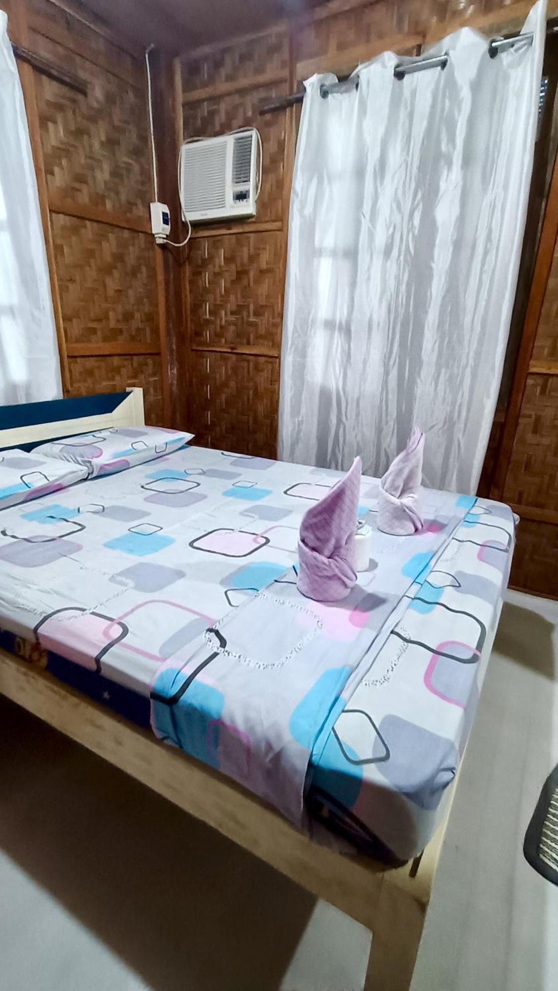 James Homestay Siquijor Exterior foto