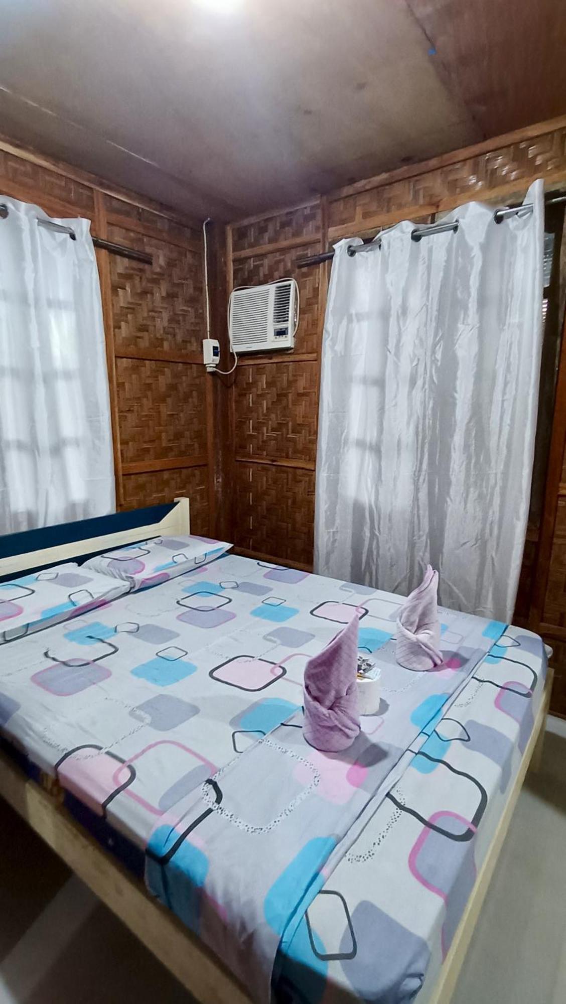James Homestay Siquijor Exterior foto