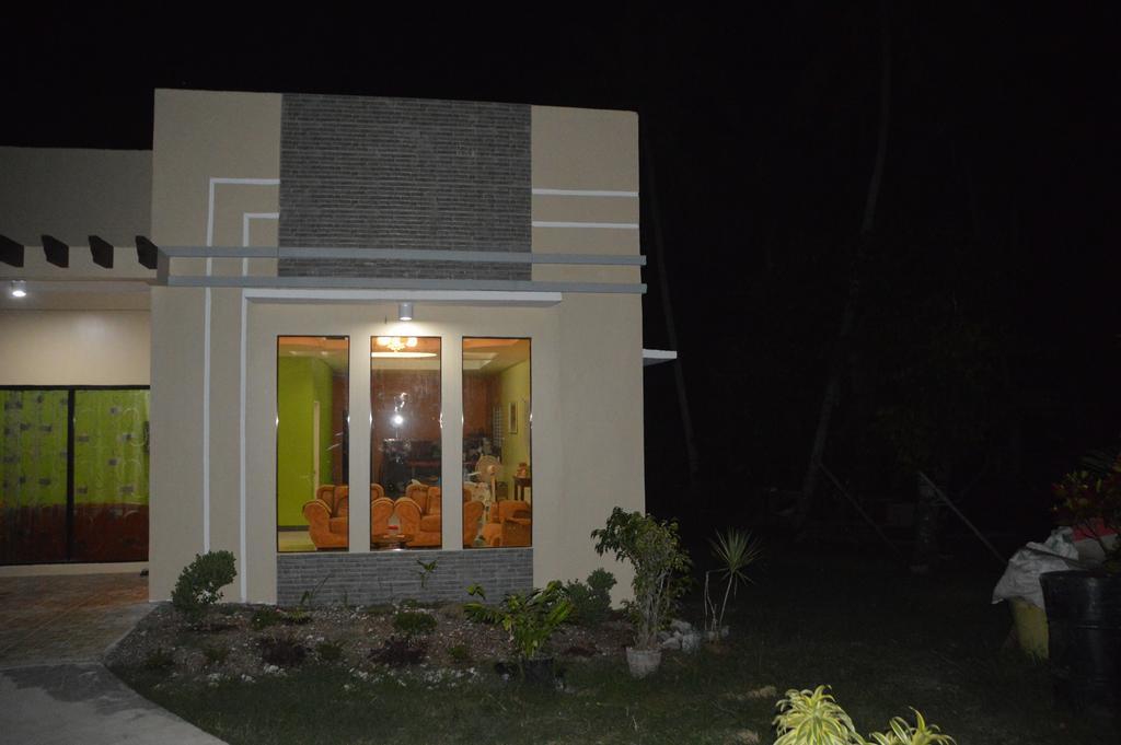 James Homestay Siquijor Exterior foto